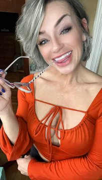 Badtjejen från Västmanlands län,Sverige